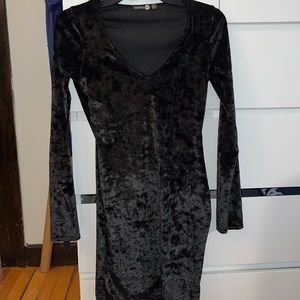 Black velvet Bodycon dress